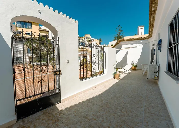 Puerto Cabopino Appartement *